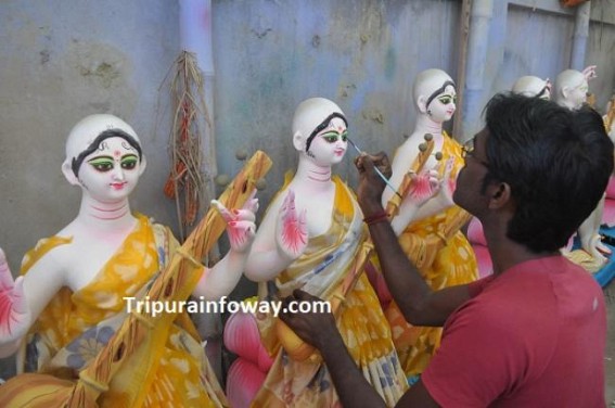 Artisans busy in idol making for upcoming Saraswati puja
